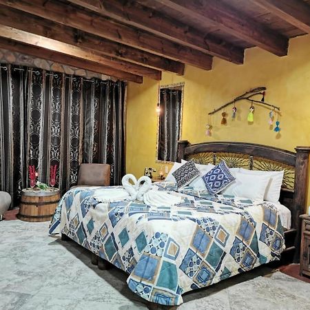 Hotel & Cava La Parroquia Сан-Кристобаль-де-Ла-Касас Экстерьер фото