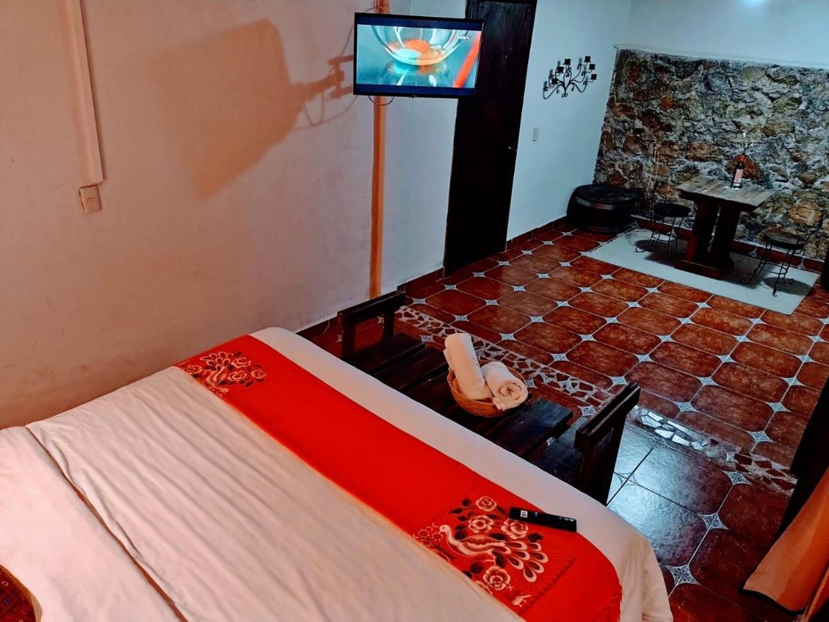 Hotel & Cava La Parroquia Сан-Кристобаль-де-Ла-Касас Экстерьер фото