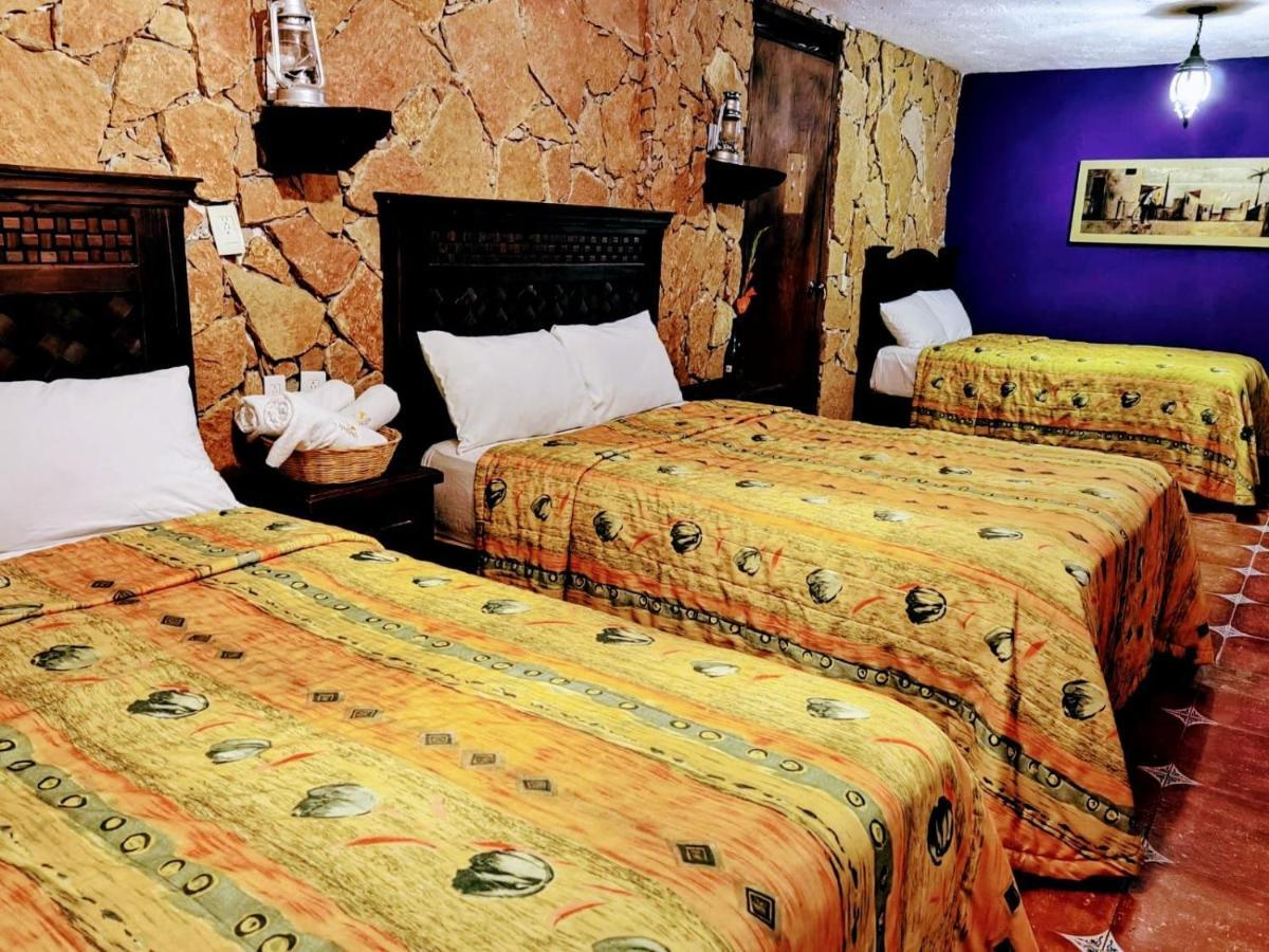 Hotel & Cava La Parroquia Сан-Кристобаль-де-Ла-Касас Экстерьер фото
