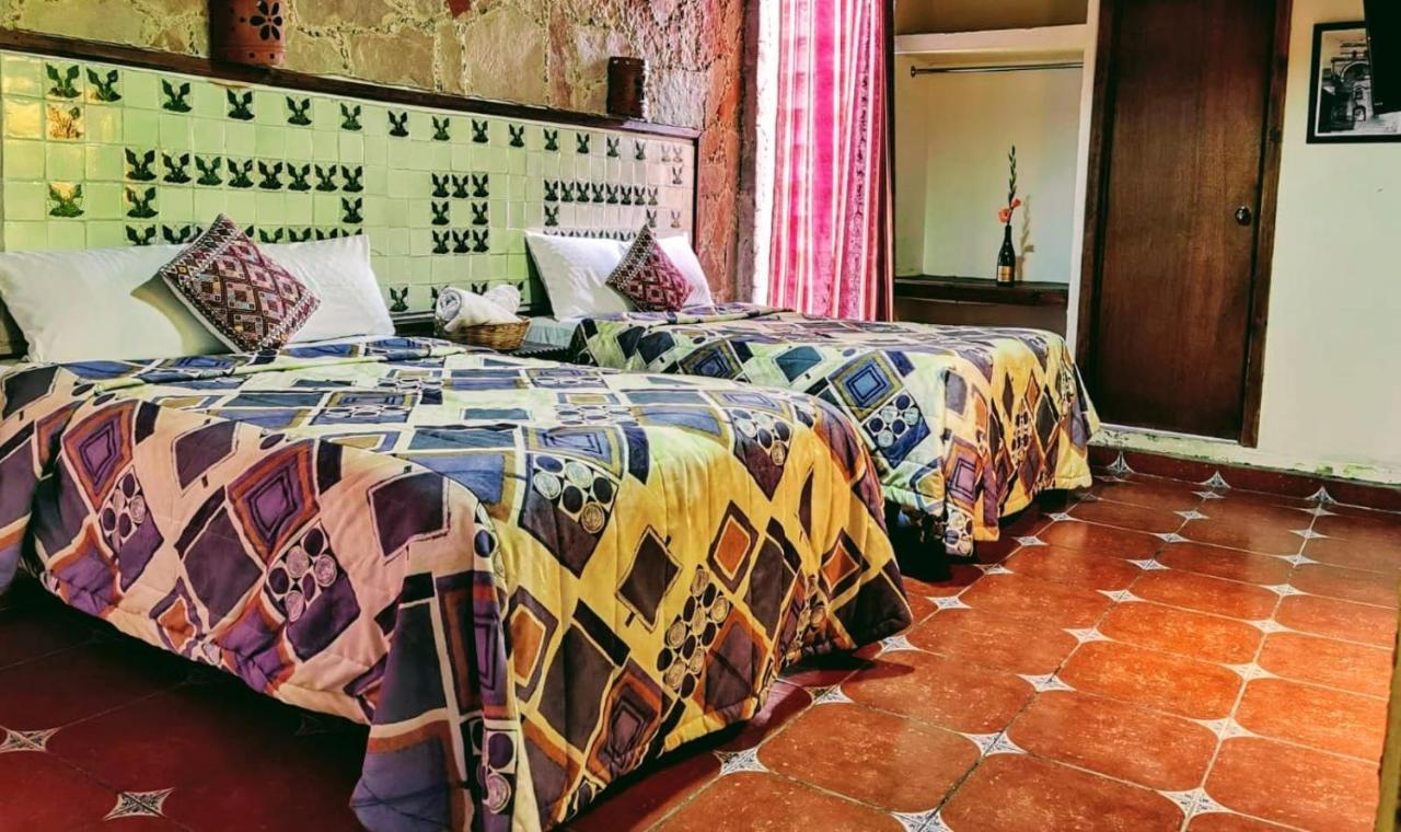 Hotel & Cava La Parroquia Сан-Кристобаль-де-Ла-Касас Экстерьер фото