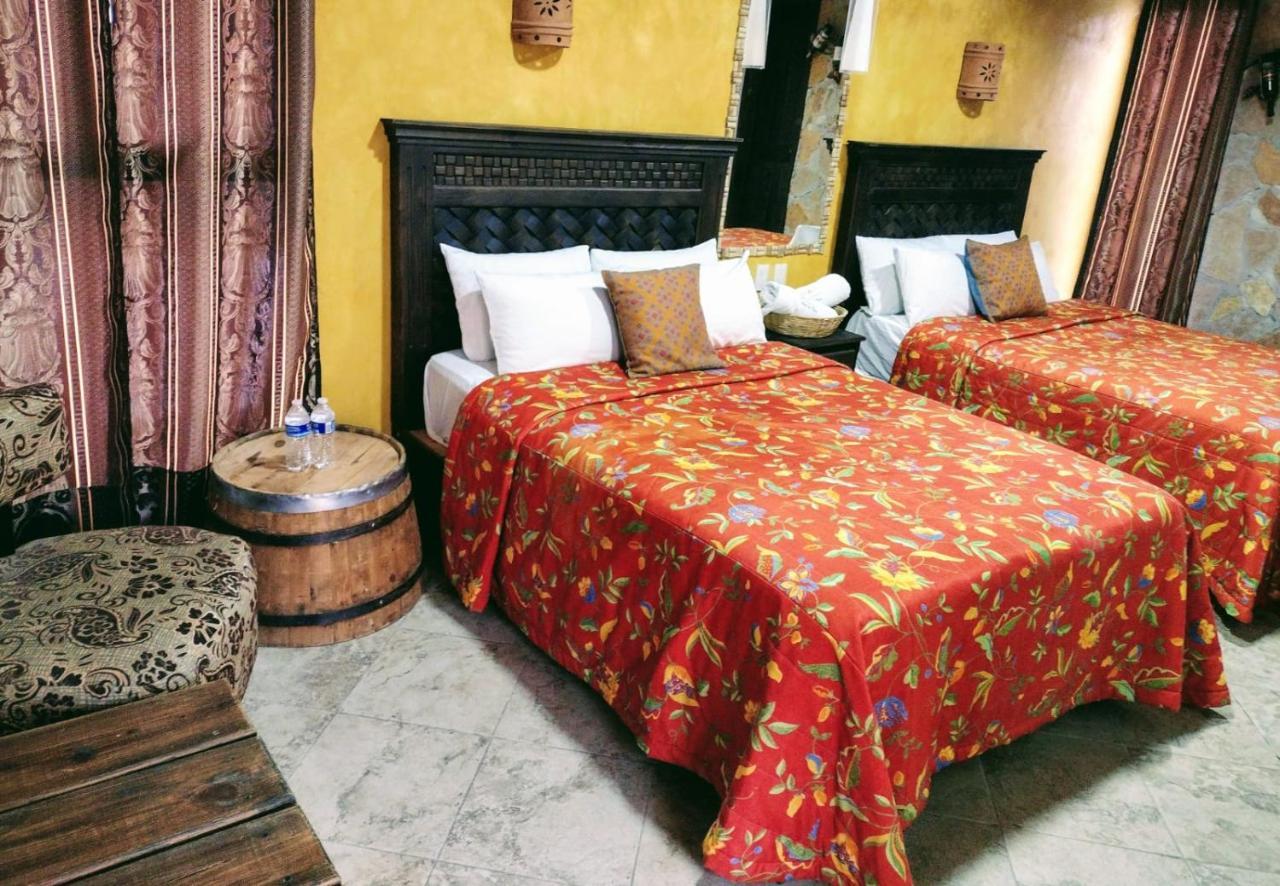 Hotel & Cava La Parroquia Сан-Кристобаль-де-Ла-Касас Экстерьер фото
