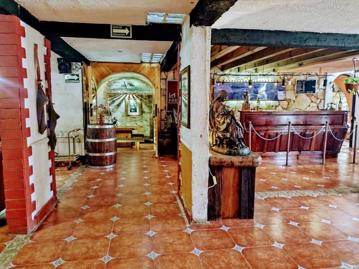 Hotel & Cava La Parroquia Сан-Кристобаль-де-Ла-Касас Экстерьер фото