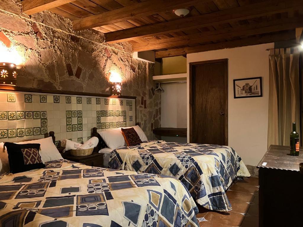 Hotel & Cava La Parroquia Сан-Кристобаль-де-Ла-Касас Экстерьер фото