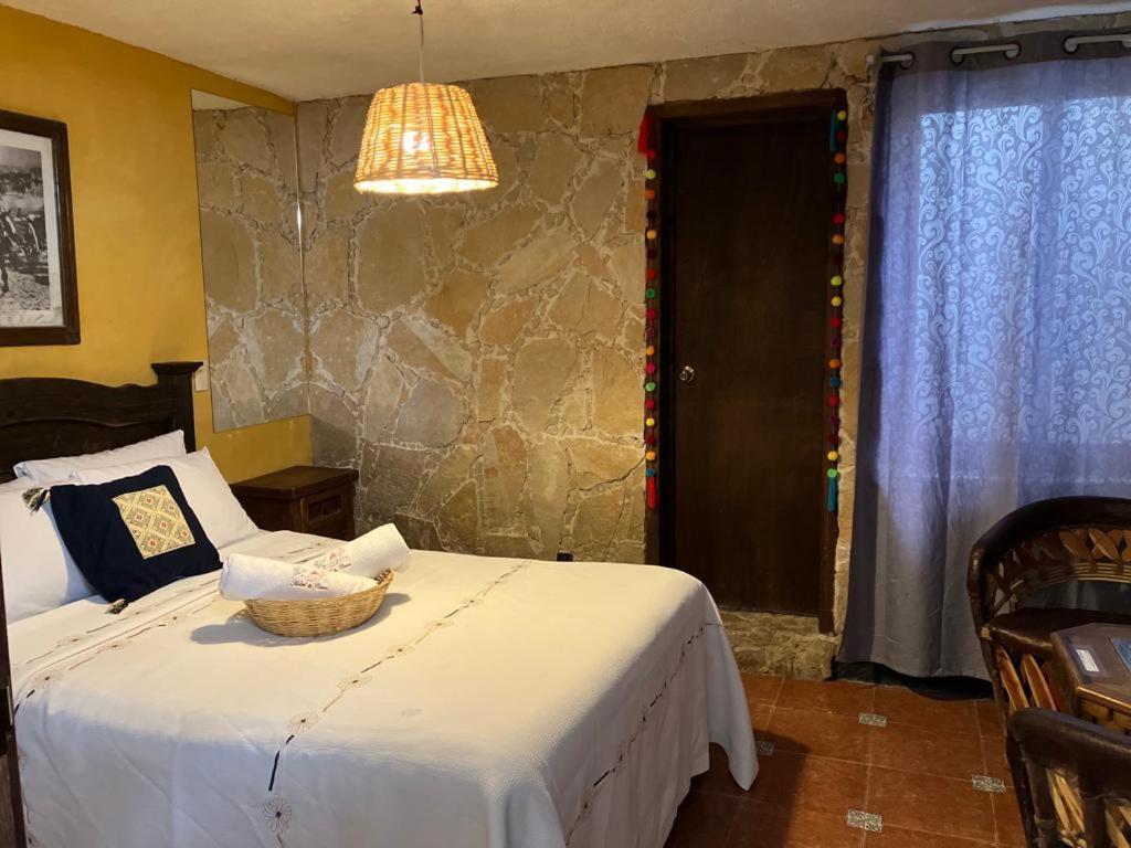 Hotel & Cava La Parroquia Сан-Кристобаль-де-Ла-Касас Экстерьер фото
